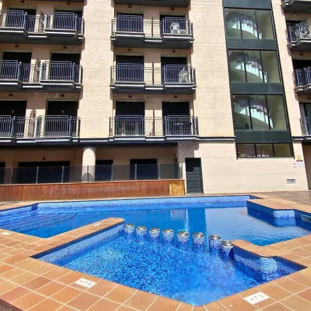 Nagomi - Modern With Parking & Swimming Pool