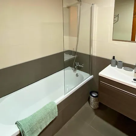 아파트 Nagomi - Modern With Parking & Swimming Pool 료렛 드 마르