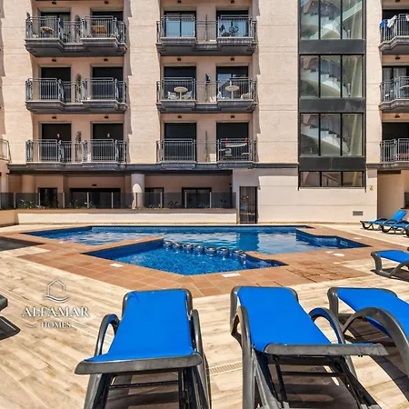 Nagomi - Modern With Parking & Swimming Pool * 료렛 드 마르