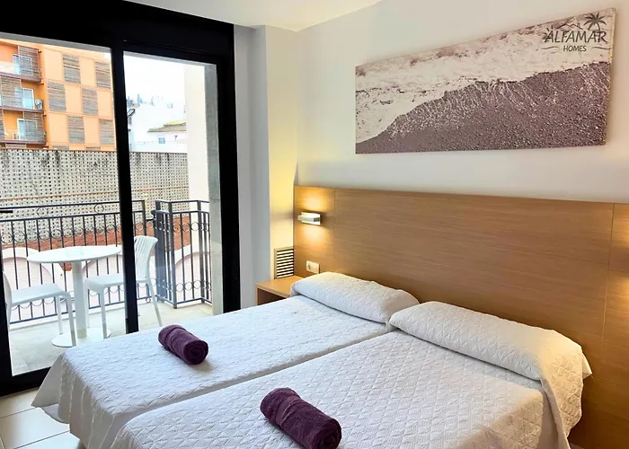 Nagomi - Modern With Parking & Swimming Pool